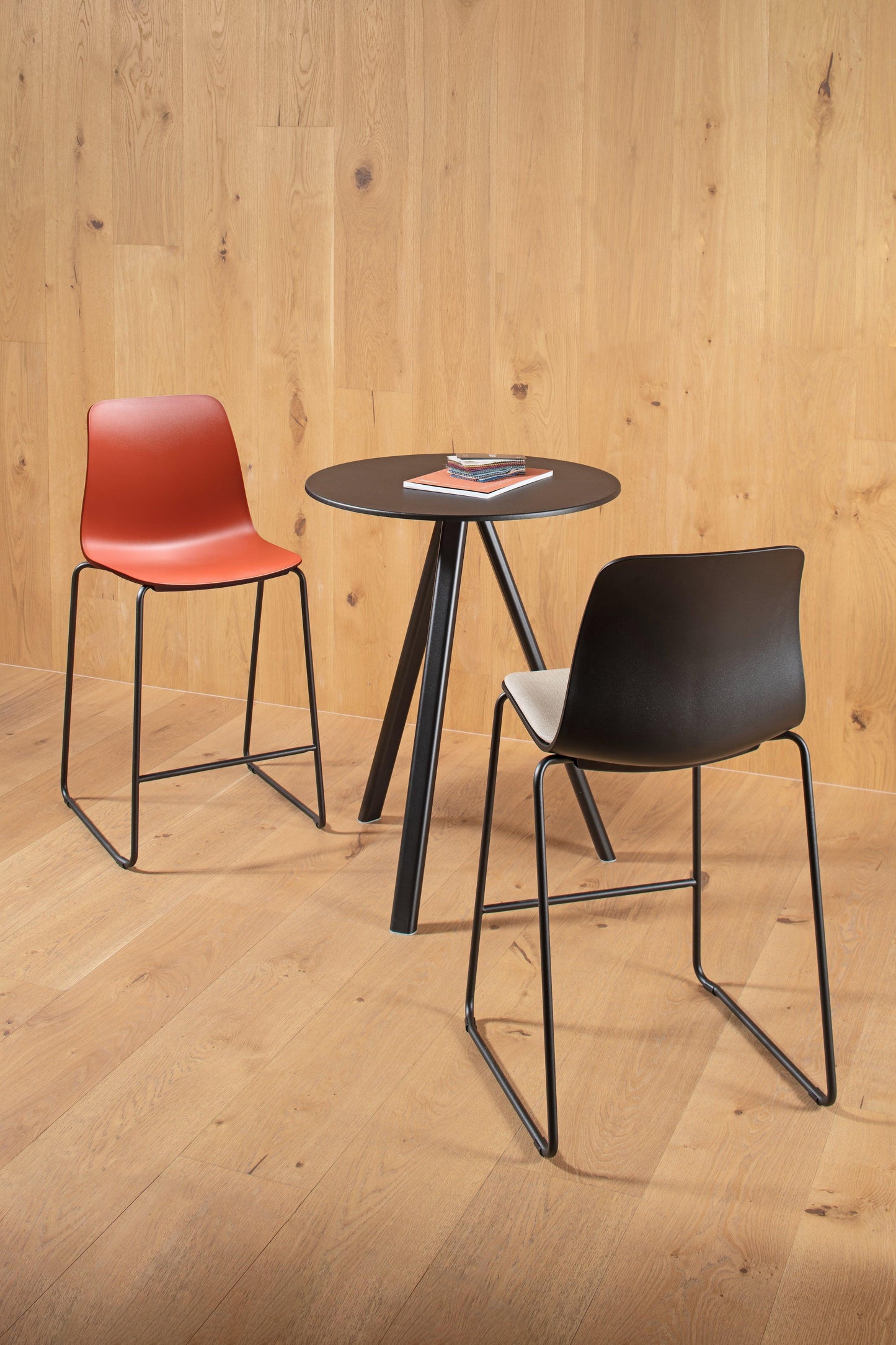 Unik High Stool