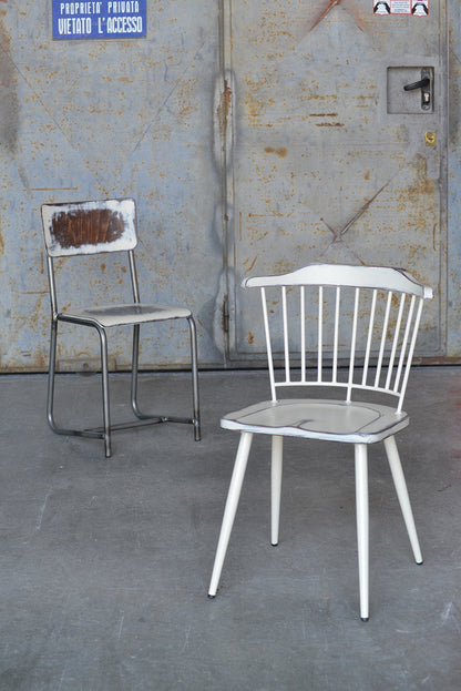 Uniq Vintage 8082 Side Chair