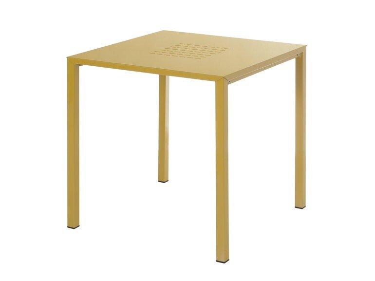 Urban Dining Table