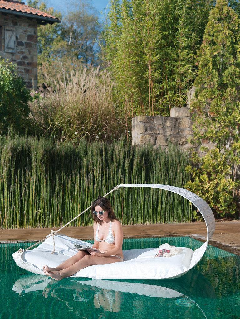 Vaurien Floating Lounger-Contract Furniture Store for hospitality, leisure & commercial projects