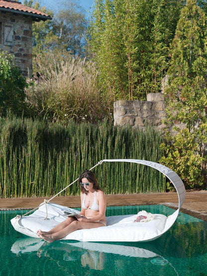 Vaurien Floating Lounger-Contract Furniture Store for hospitality, leisure & commercial projects