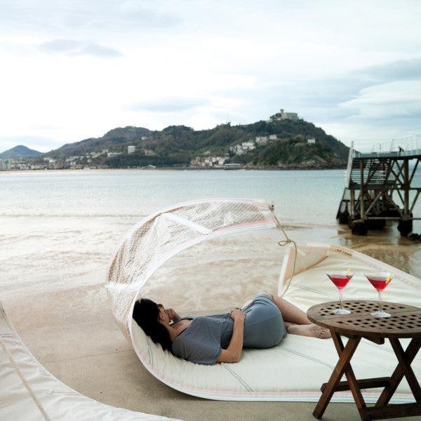 Vaurien Floating Lounger-Contract Furniture Store for hospitality, leisure & commercial projects