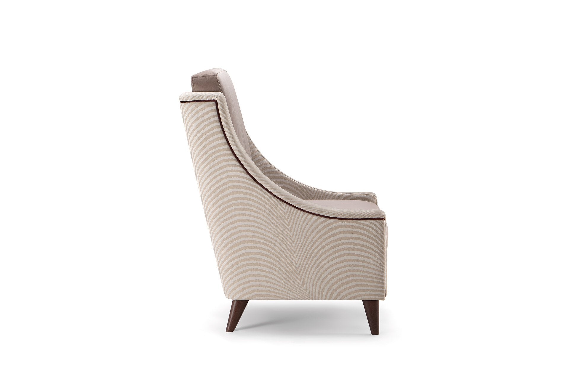 Victoria 019 P Lounge Chair