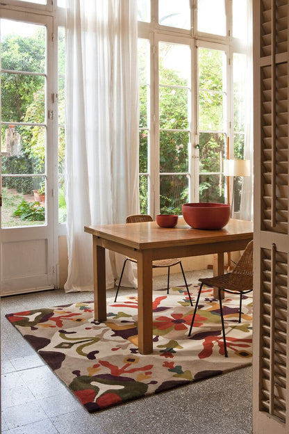 Victoria 1 Rug-Contract Furniture Store for hospitality, leisure & commercial projects