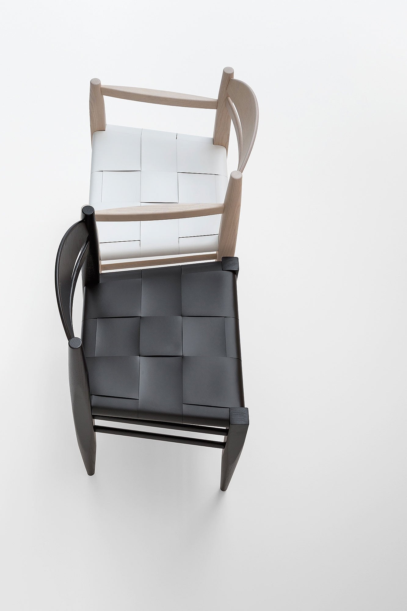 Vincent V.G. 441 Armchair