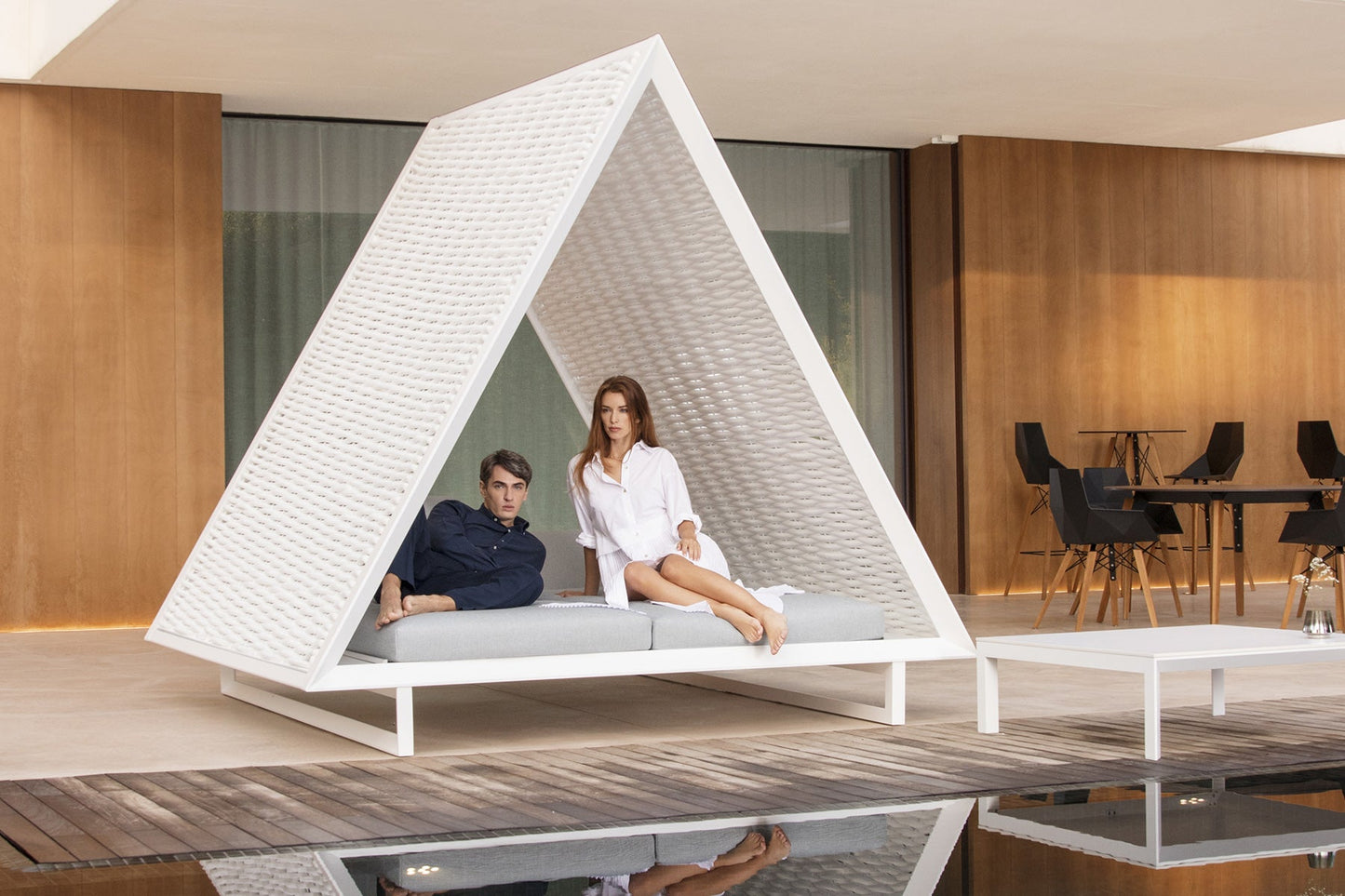 Vineyard Daybed-Contract Furniture Store for hospitality, leisure & commercial projects