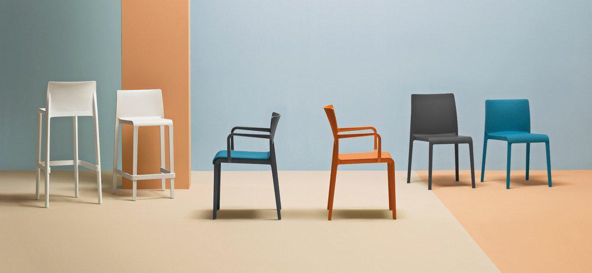 Volt HB 674 Armchair