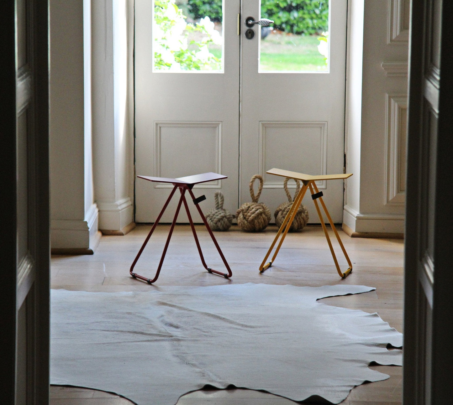 Wing Low Stool