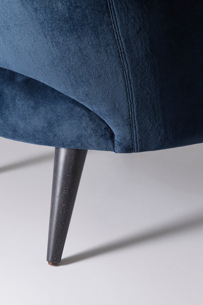 Wings 076 P Lounge Chair-Contract Furniture Store for hospitality, leisure & commercial projects