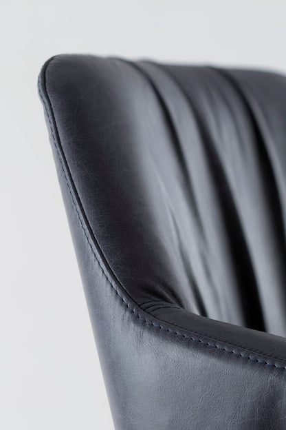 Wings 076 PO Armchair