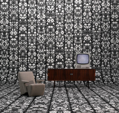 Withered Flowers Black Wallpaper