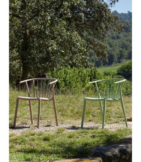 Woody Armchair