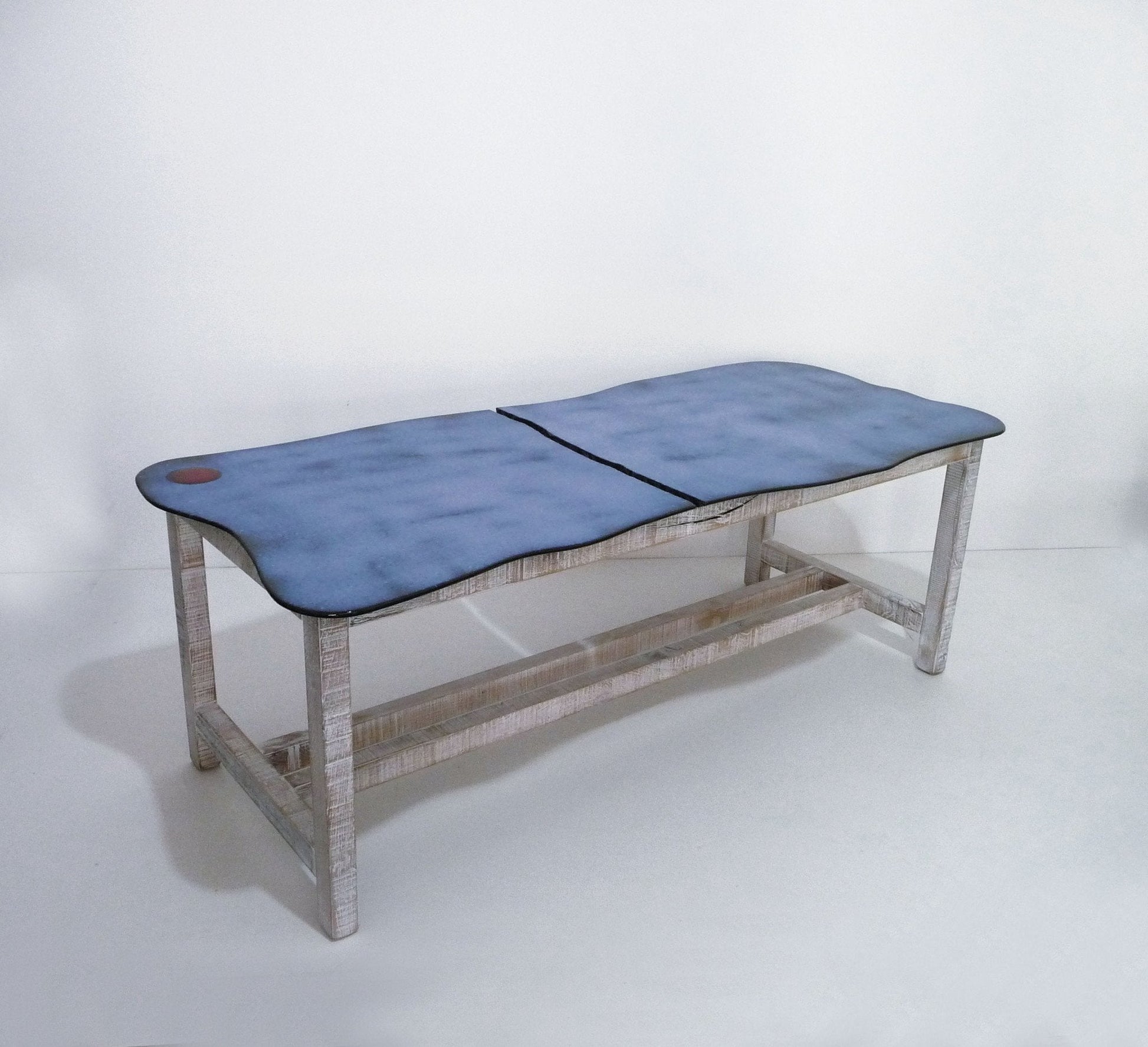Woody Dining Table