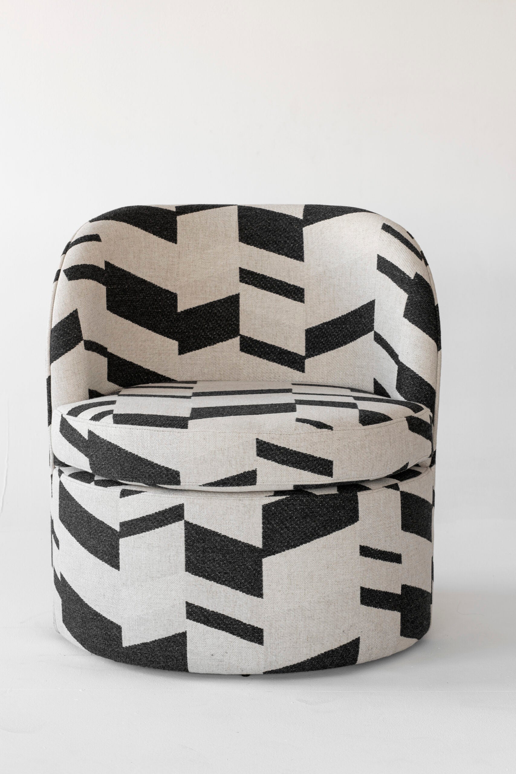 Wriggle Lounge Chair-Contract Furniture Store for hospitality, leisure & commercial projects