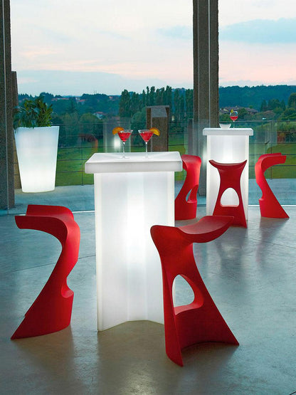 X2 Poseur Table