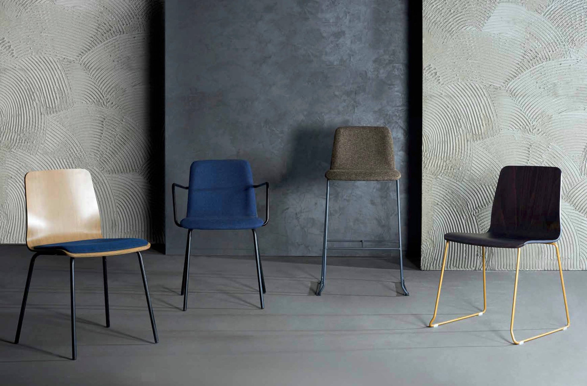 Xenia SI 4 Side Chair