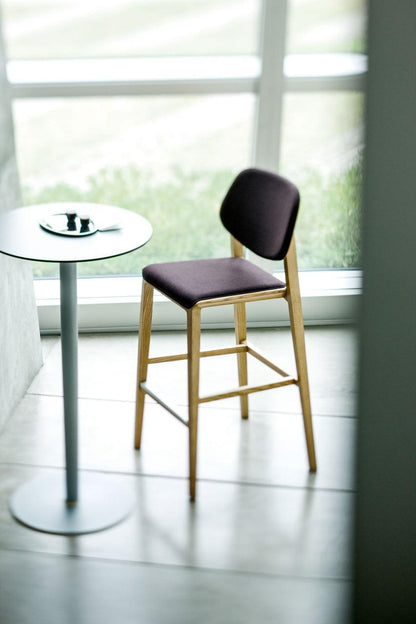 Yard 2002 SG High Stool