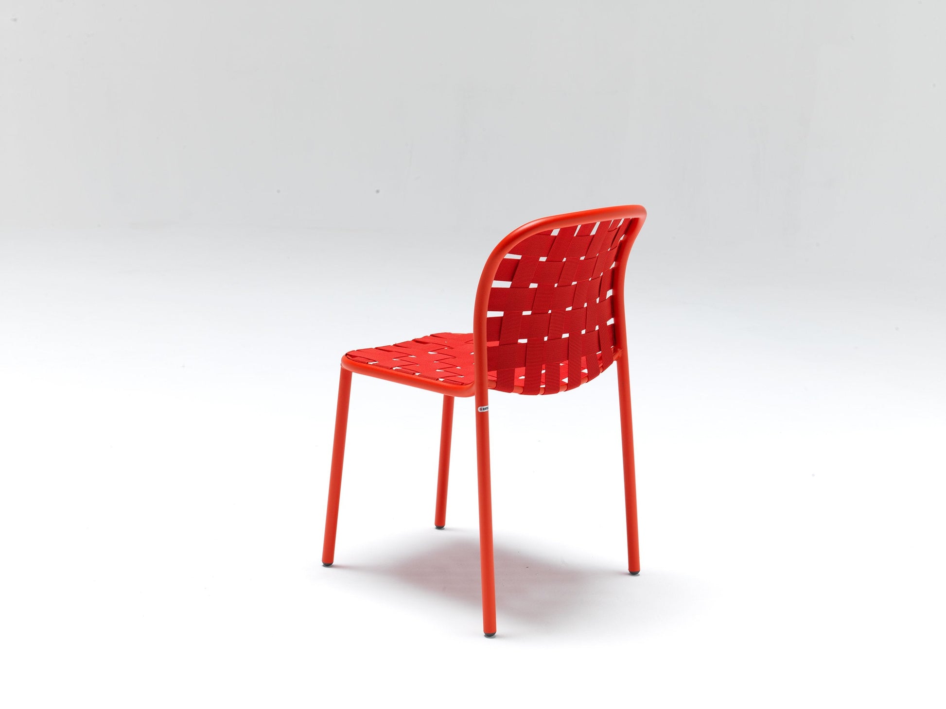 Yard 500 Side Chair