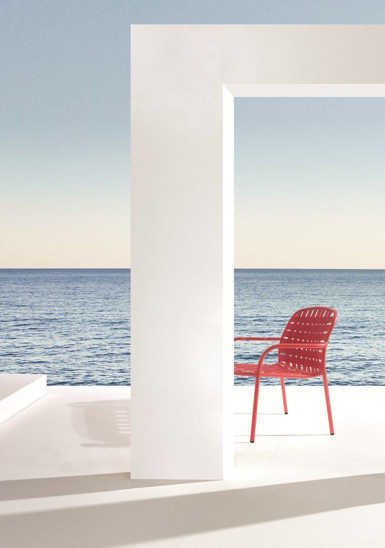 Yard 503 Lounge Chair