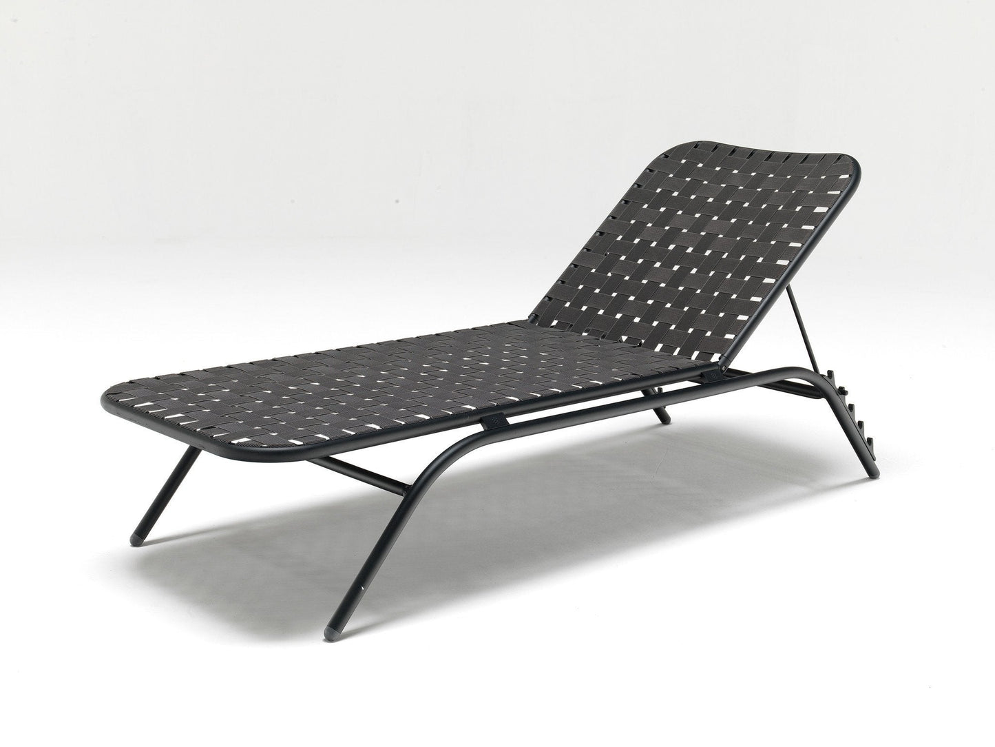 Yard 504 Lounger