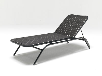 Yard 504 Lounger