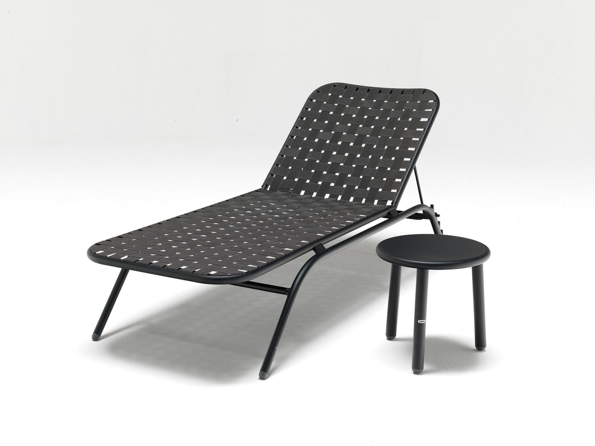 Yard 504 Lounger