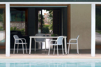 Yard 505 Dining Table
