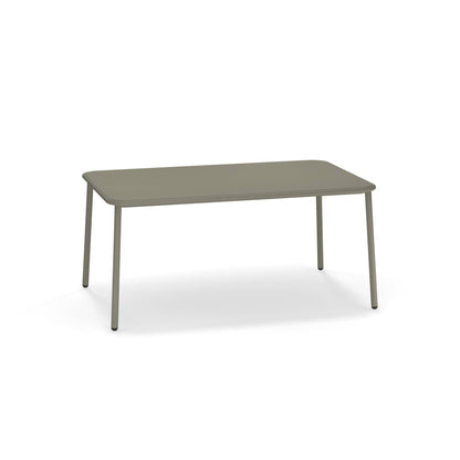 Yard 505 Dining Table