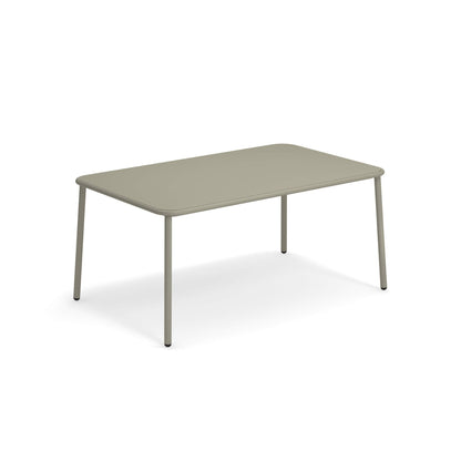 Yard 505 Dining Table