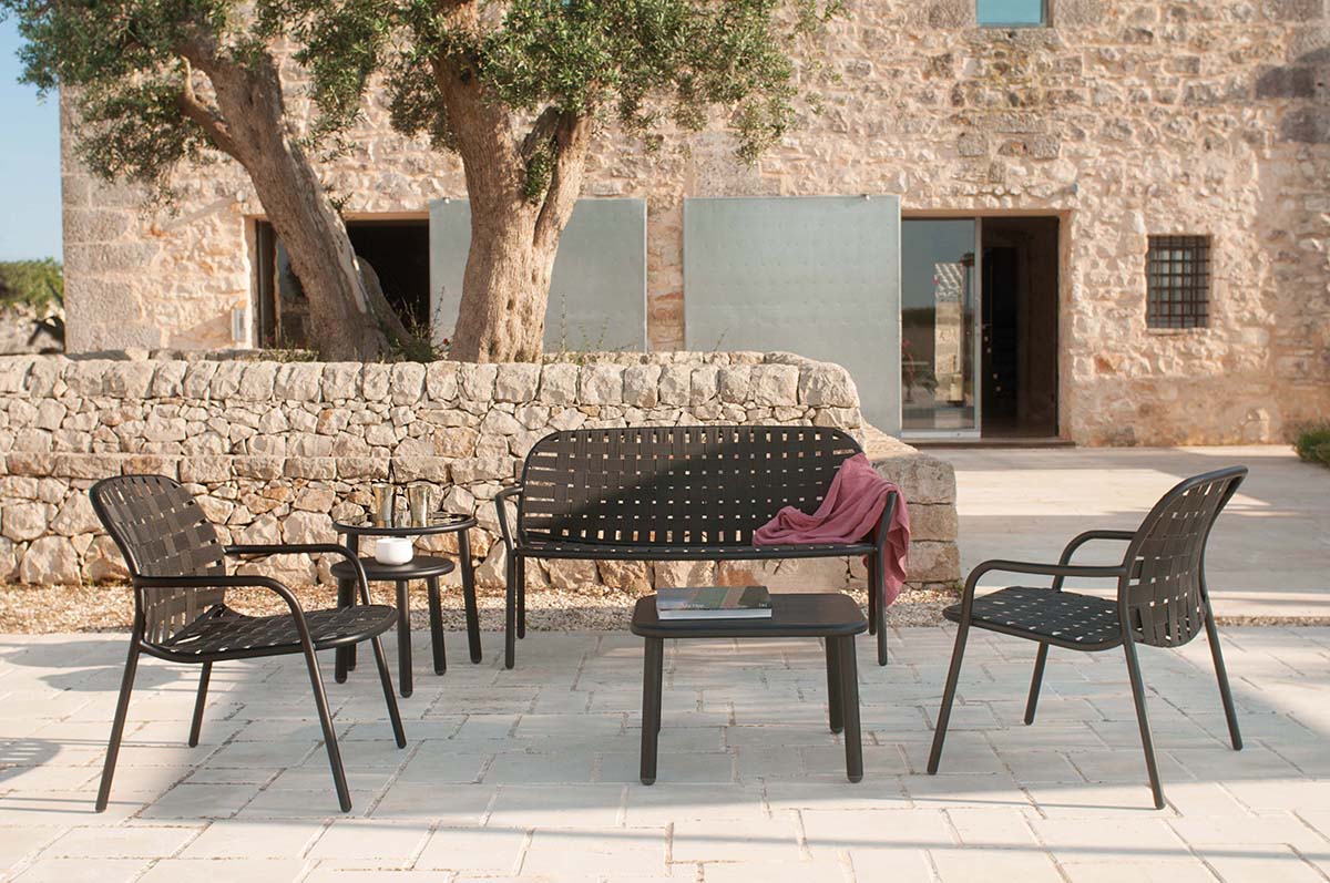 Yard 509 Side Table-Contract Furniture Store for hospitality, leisure & commercial projects