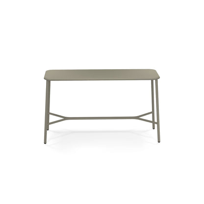 Yard 538 Poseur Table
