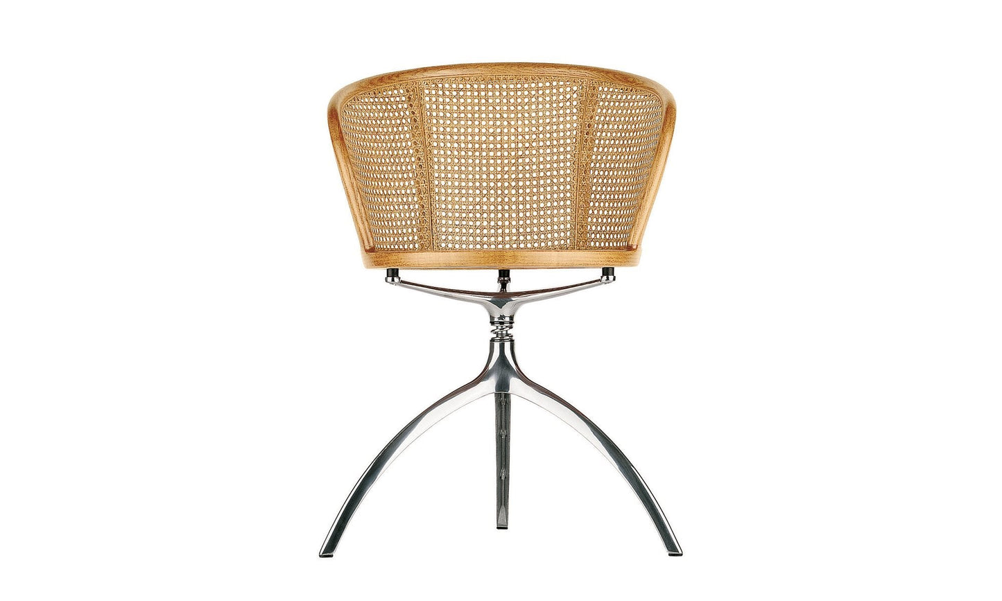 Young Lady/901 Armchair-Contract Furniture Store for hospitality, leisure & commercial projects