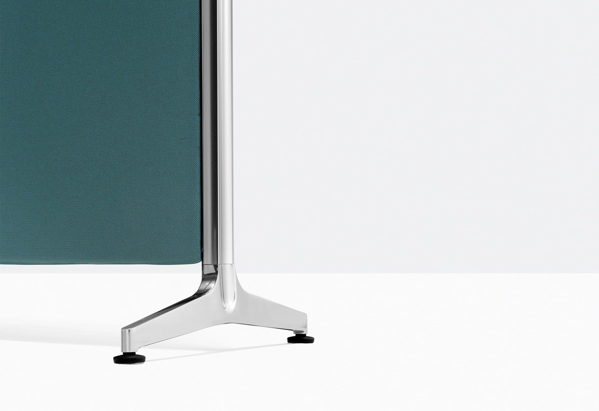 Ypsilon Connect YCL Panel-Contract Furniture Store for hospitality, leisure & commercial projects