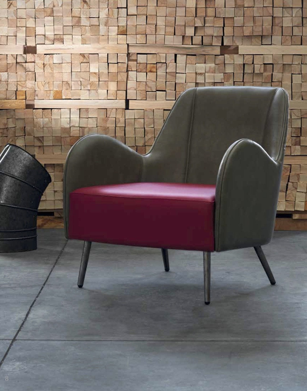 Yvonne 4 Lounge Chair