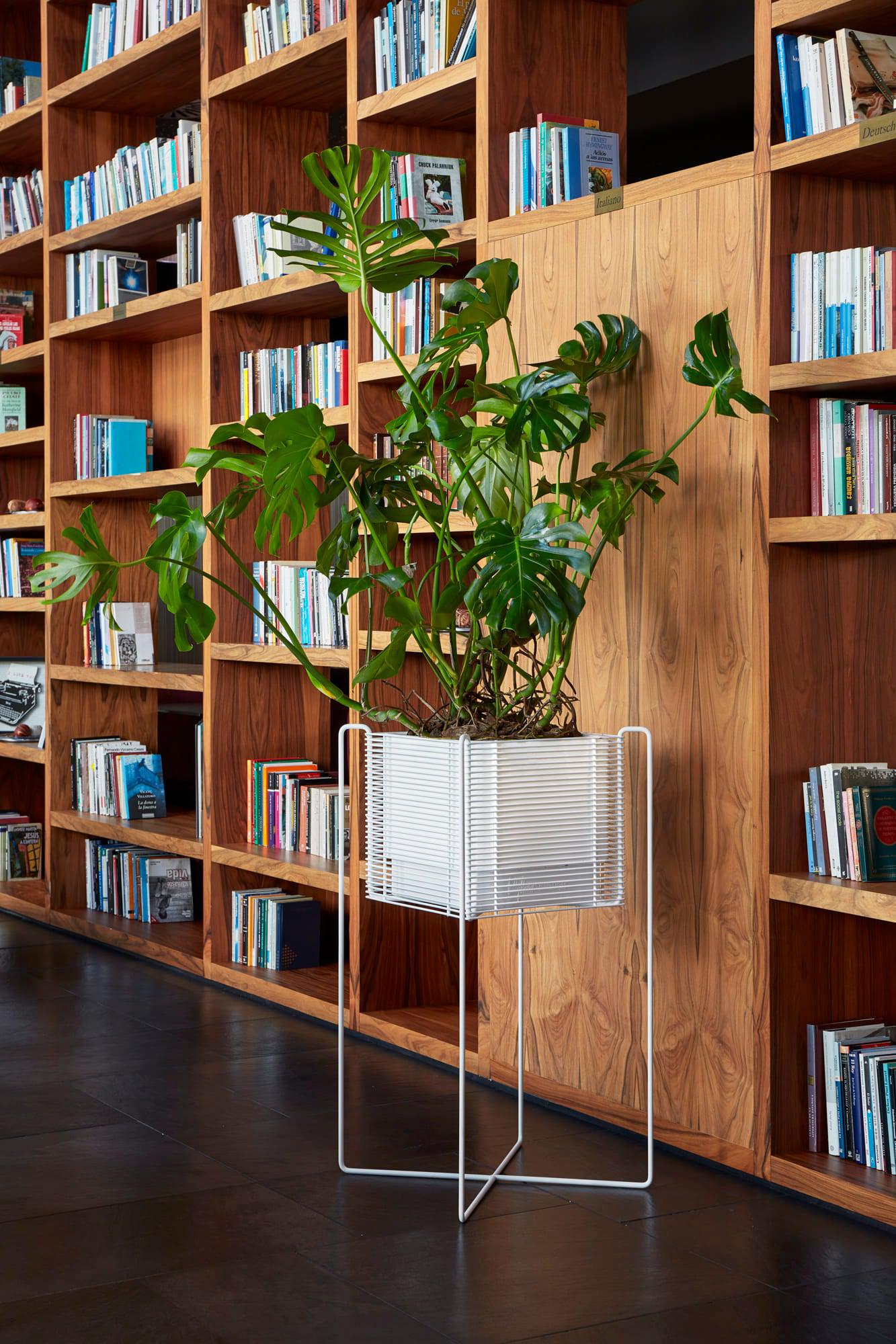 Zen Hydroplanter-Contract Furniture Store for hospitality, leisure & commercial projects