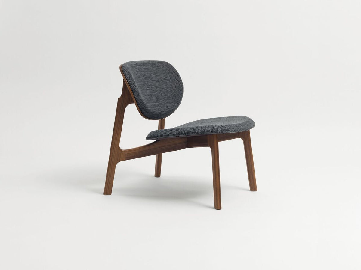Zenso Lounge Chair-Zeitraum-Contract Furniture Store