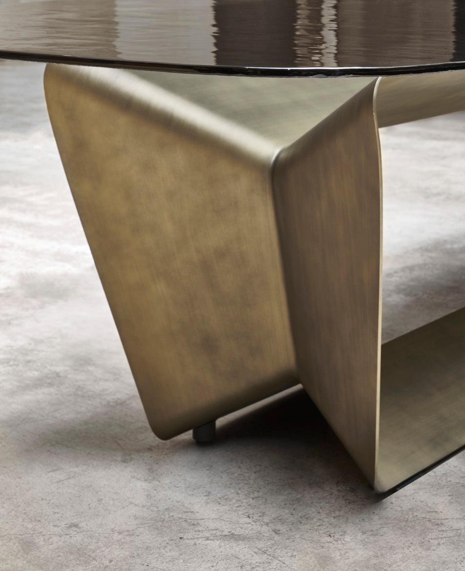 Zeus Dining Table
